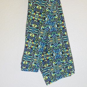 Lularoe TC Leggings. Tall and curvy blue yellow
